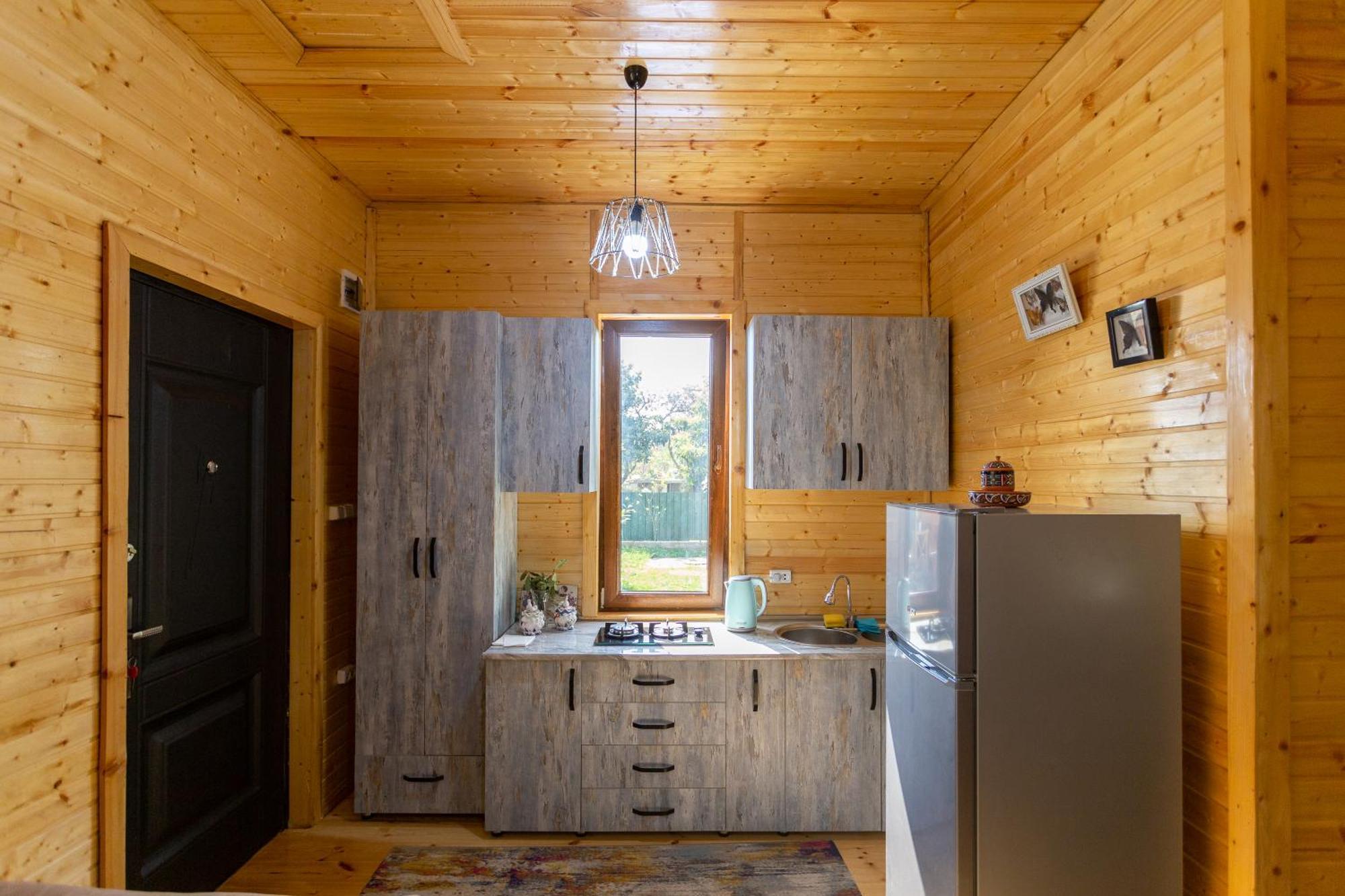 Cosy Kvara77 Sugdidi Exterior foto